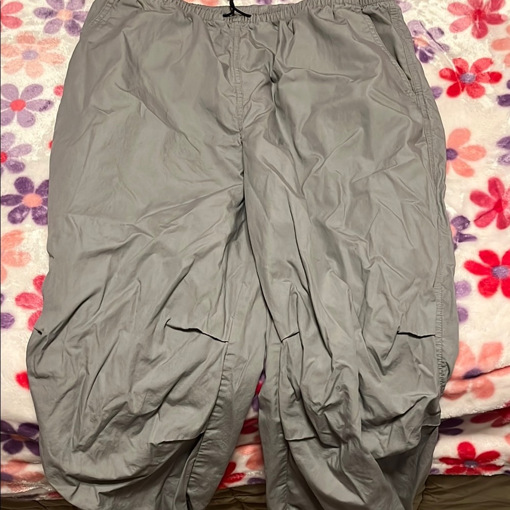 Women’s Gray parachute pants